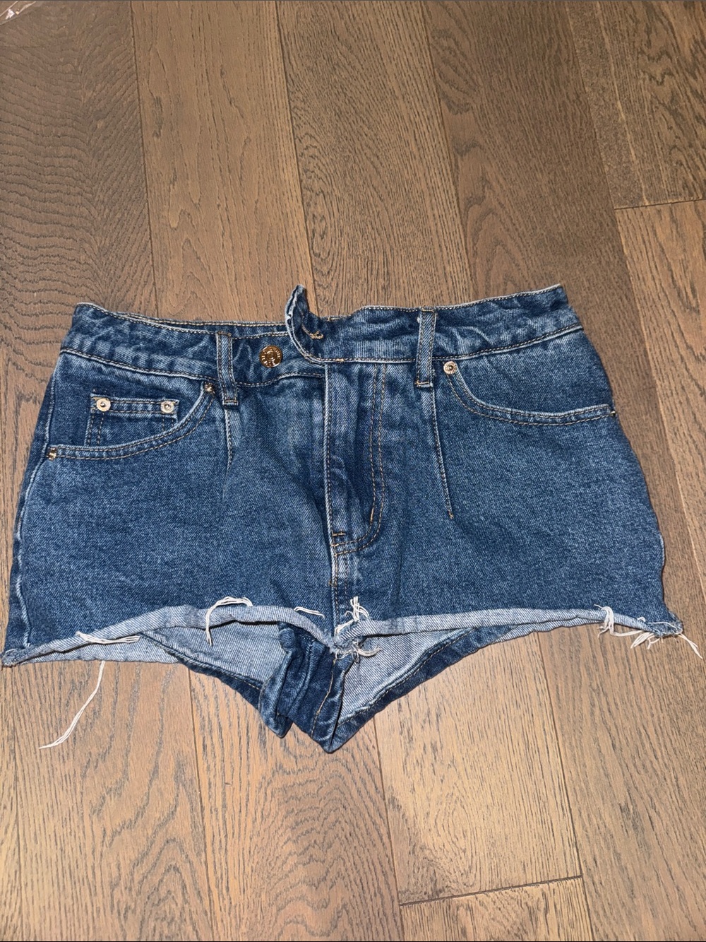 EDIKTED Jean skort (dark wash)💙